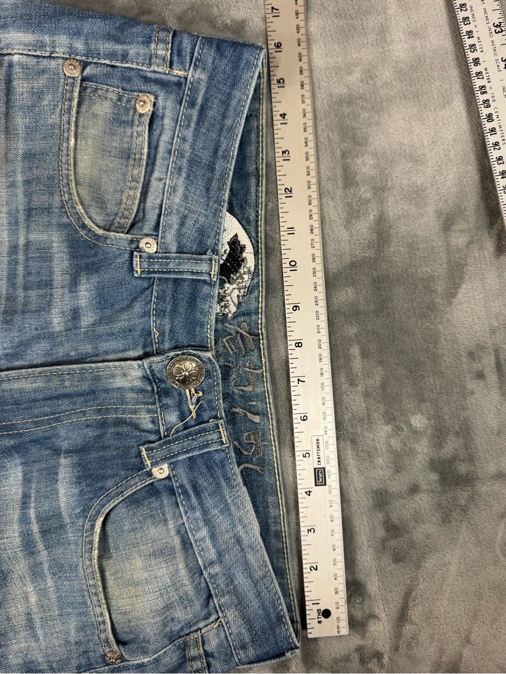 Men's Distressed Blue Ripped Jeans - Picture 4 of 9